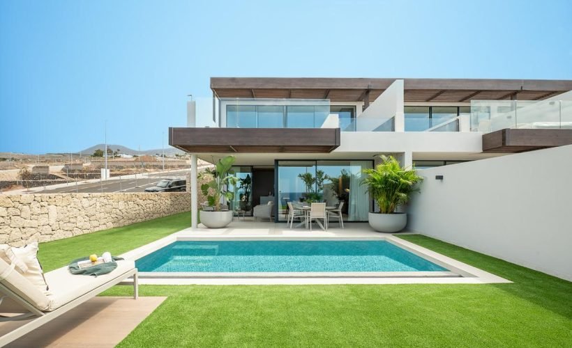 01KCRY5XY3HHFEXY45TGBMRBG6-medium